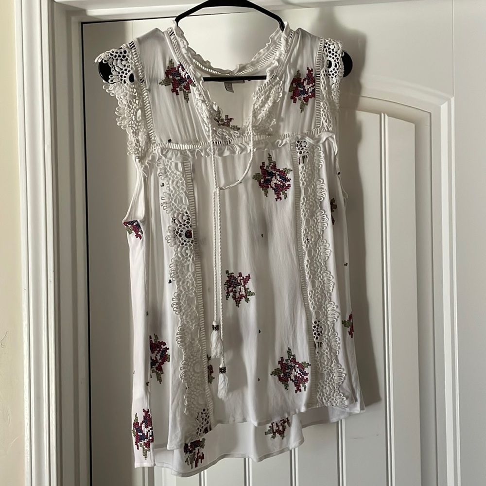 Pale sky beautiful lace edged tank top